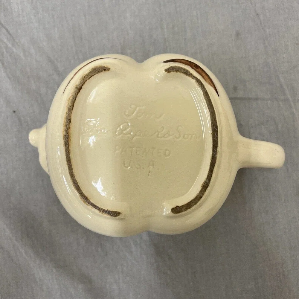 Tom the Pipers Son 7” Porcelain Tea Pot Vintage 1940’s Shawnee Pottery FS Chrty